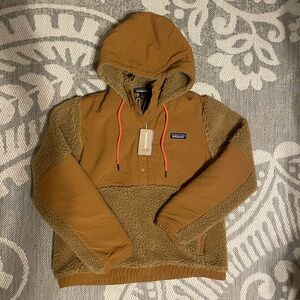 Patagonia Women's Shelled Retro-X® size small